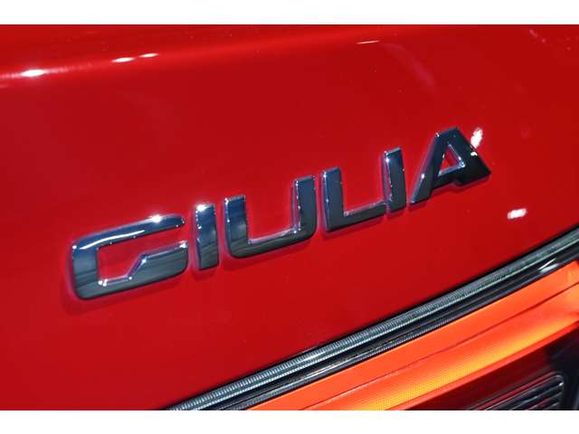 アルファロメオ ジュリア ２．０ ターボ ヴェローチェ R5年 (関東) 99