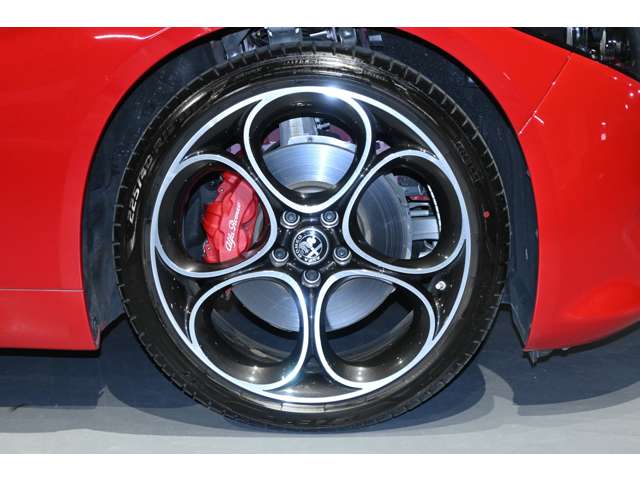 アルファロメオ ジュリア ２．０ ターボ ヴェローチェ R5年 (関東) 99