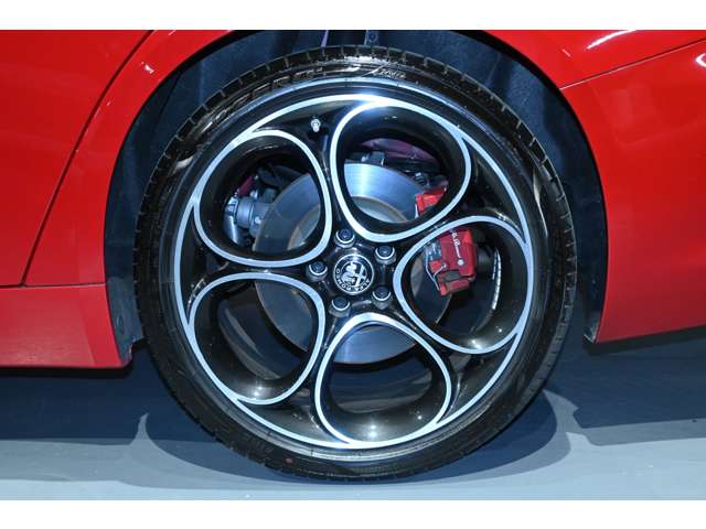 アルファロメオ ジュリア ２．０ ターボ ヴェローチェ R5年 (関東) 99