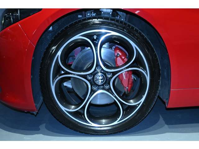 アルファロメオ ジュリア ２．０ ターボ ヴェローチェ R5年 (関東) 99