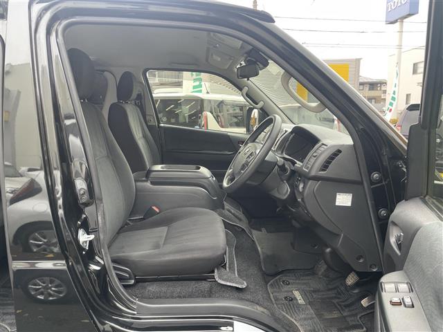 トヨタ ハイエースバン ２．０ スーパーＧＬ ロング R3年 (関東) 99