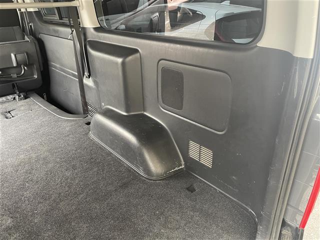 トヨタ ハイエースバン ２．０ スーパーＧＬ ロング R3年 (関東) 99