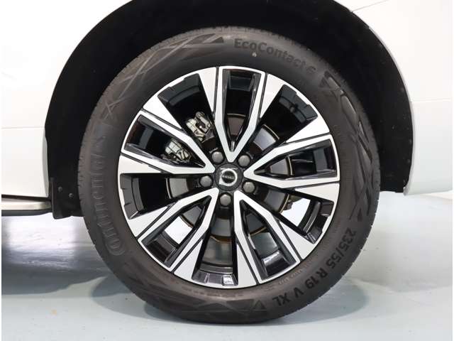 ボルボ ＸＣ６０ アルティメット Ｂ５ ＡＷＤ ４ＷＤ R4年 (近畿) 99