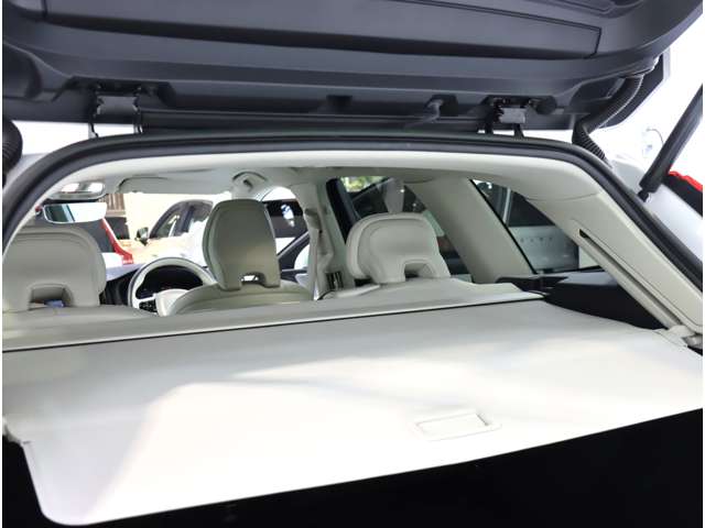 ボルボ ＸＣ６０ アルティメット Ｂ５ ＡＷＤ ４ＷＤ R4年 (近畿) 99