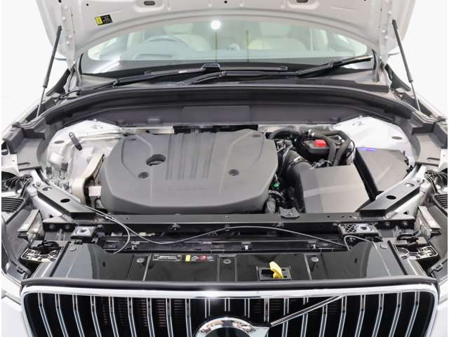 ボルボ ＸＣ６０ アルティメット Ｂ５ ＡＷＤ ４ＷＤ R4年 (近畿) 99