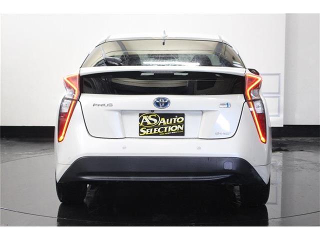 トヨタ プリウス １．８ Ｓ セーフティ プラス Ｅ－ＦＯＵＲ ４ＷＤ H30年 (北海道) 99