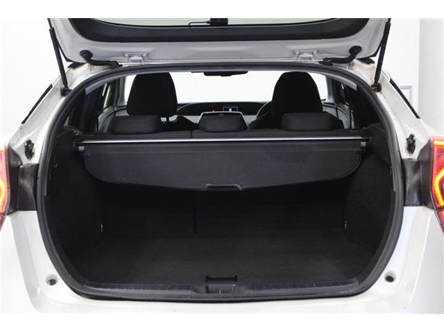 トヨタ プリウス １．８ Ｓ セーフティ プラス Ｅ－ＦＯＵＲ ４ＷＤ H30年 (北海道) 99