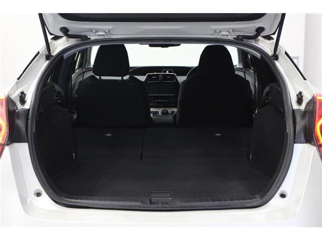 トヨタ プリウス １．８ Ｓ セーフティ プラス Ｅ－ＦＯＵＲ ４ＷＤ H30年 (北海道) 99