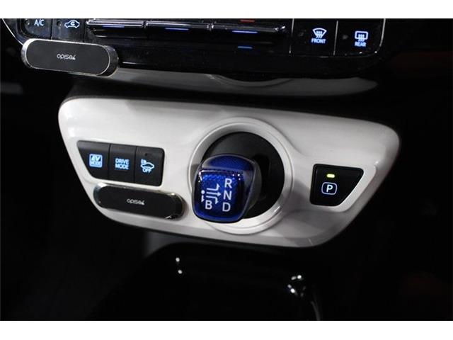 トヨタ プリウス １．８ Ｓ セーフティ プラス Ｅ－ＦＯＵＲ ４ＷＤ H30年 (北海道) 99