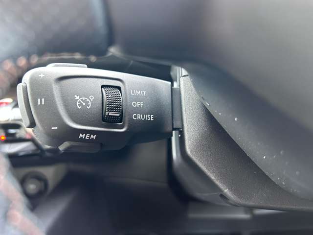 プジョー ３００８ ＧＴ　エグゼクティブエディション R6年 (東北) 99