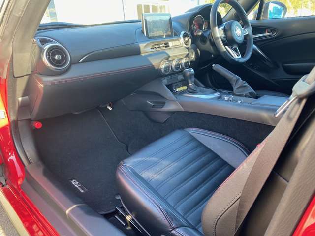 アバルト １２４　スパイダー １．４ H28年 (東北) 99