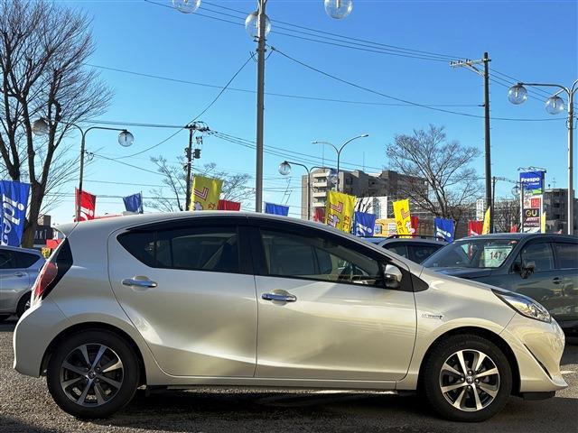 トヨタ アクア １．５ Ｓ スタイルブラック R1年 (東北) 99