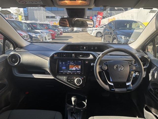 トヨタ アクア １．５ Ｓ スタイルブラック R1年 (東北) 99