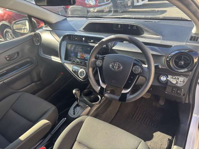 トヨタ アクア １．５ Ｓ スタイルブラック R1年 (東北) 99