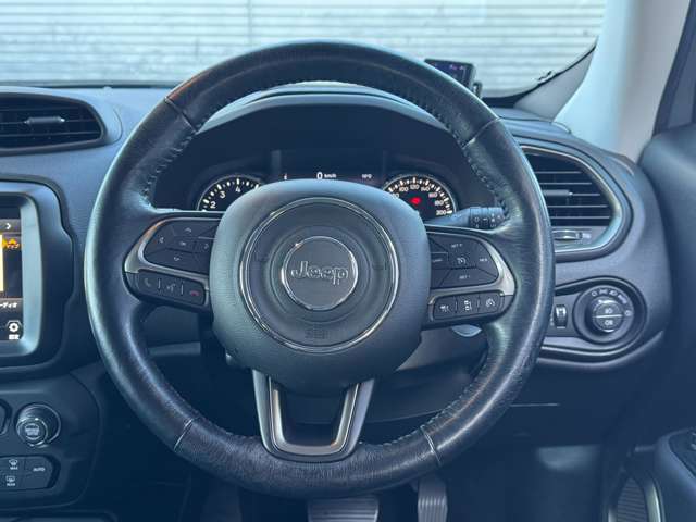 ジープ レネゲード リミテッド H30年 (東北) 99