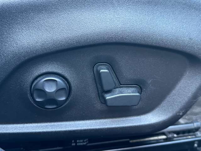 ジープ レネゲード リミテッド H30年 (東北) 99