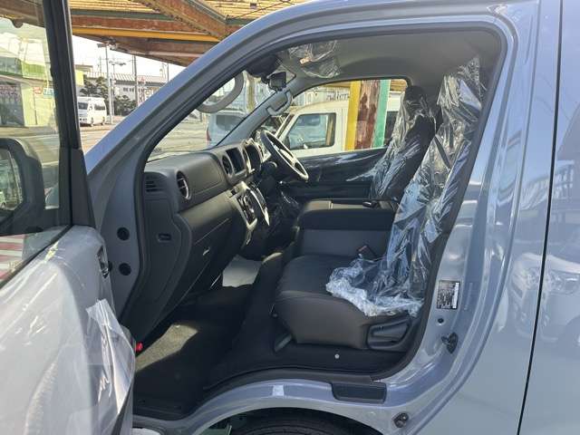 日産 キャラバンバン ２．４ プレミアムＧＸ ロングボディ ディーゼルターボ ４ＷＤ R7年 (東海) 99