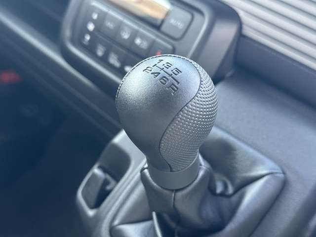 ホンダ Ｎ−ＶＡＮ ６６０ ファン ４ＷＤ R7年 (東海) 99