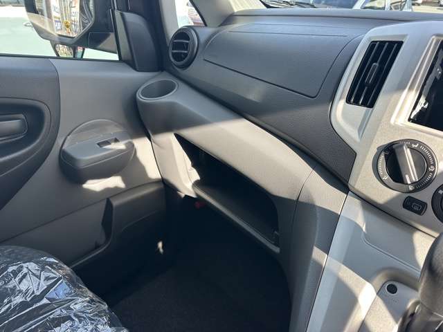 日産 ＮＶ２００バネット １．６ １６Ｘ－２Ｒ R7年 (東海) 99