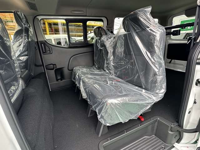 日産 キャラバンバン ２．４ ＡＵＴＥＣＨ ライン プラス ブラックパッケージ ロングボディ ディーゼルターボ ４ＷＤ R7年 (東海) 99