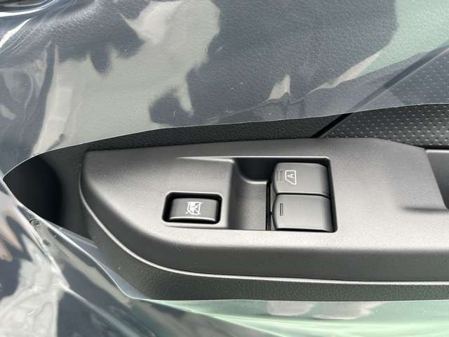 日産 キャラバンバン ２．４ ＡＵＴＥＣＨ ライン プラス ブラックパッケージ ロングボディ ディーゼルターボ ４ＷＤ R7年 (東海) 99