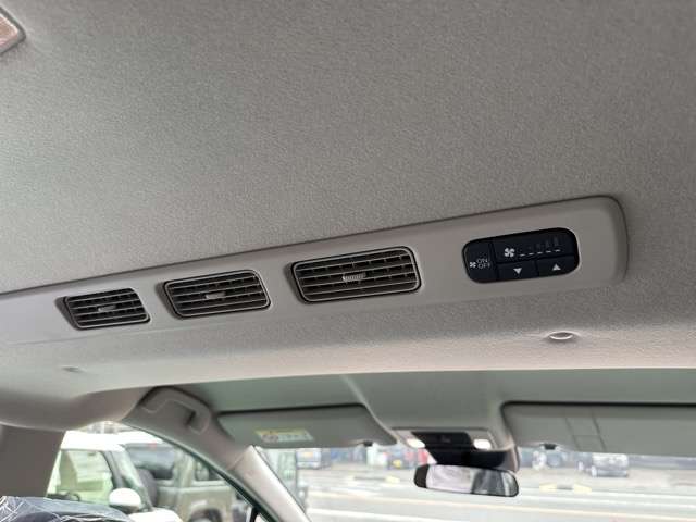 ホンダ フリード　ハイブリッド １．５ Ｅ：ＨＥＶ エアー ＥＸ R7年 (東海) 99