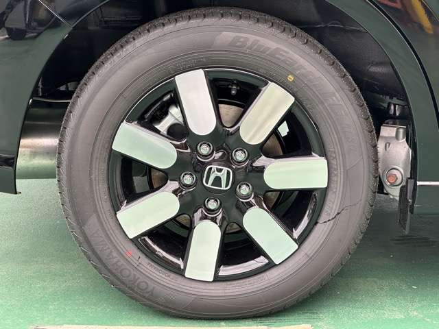 ホンダ フリード　ハイブリッド １．５ Ｅ：ＨＥＶ エアー ＥＸ R7年 (東海) 99