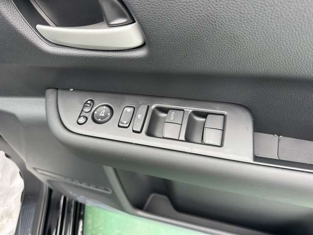 ホンダ フリード　ハイブリッド １．５ Ｅ：ＨＥＶ エアー ＥＸ R7年 (東海) 99