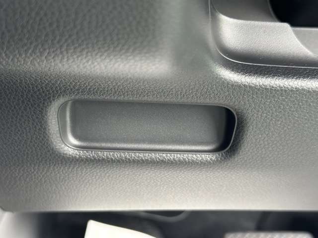 ホンダ フリード　ハイブリッド １．５ Ｅ：ＨＥＶ エアー ＥＸ R7年 (東海) 99