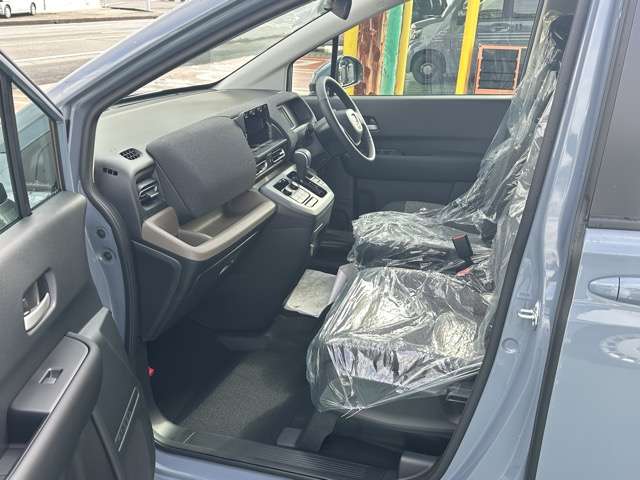 ホンダ フリード　ハイブリッド １．５ Ｅ：ＨＥＶ エアー ＥＸ R7年 (東海) 99