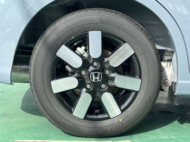 ホンダ フリード　ハイブリッド １．５ Ｅ：ＨＥＶ エアー ＥＸ R7年 (東海) 99