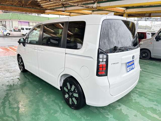 ホンダ フリード　ハイブリッド １．５ Ｅ：ＨＥＶ エアー ＥＸ R7年 (東海) 99