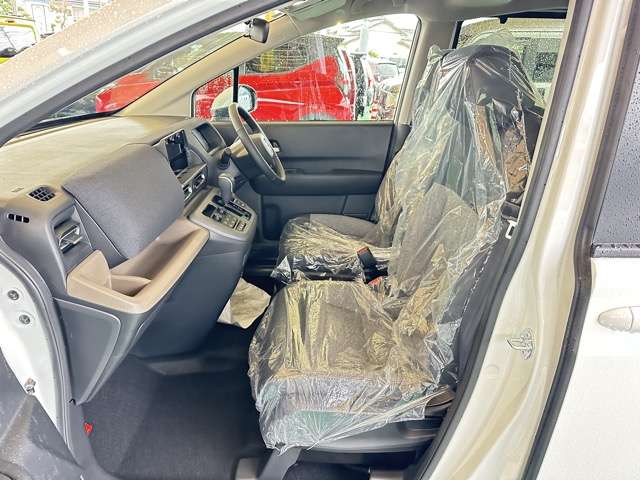 ホンダ フリード　ハイブリッド １．５ Ｅ：ＨＥＶ エアー ＥＸ R7年 (東海) 99