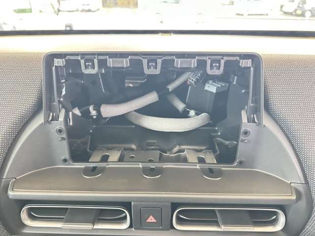 ホンダ フリード　ハイブリッド １．５ Ｅ：ＨＥＶ エアー ＥＸ R7年 (東海) 99