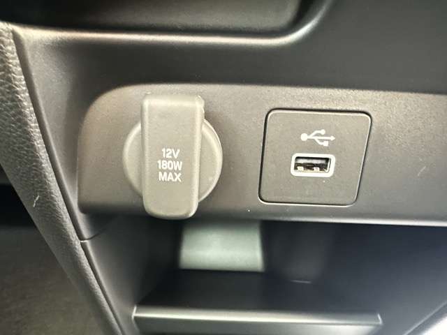 ホンダ フリード　ハイブリッド １．５ Ｅ：ＨＥＶ エアー ＥＸ R7年 (東海) 99