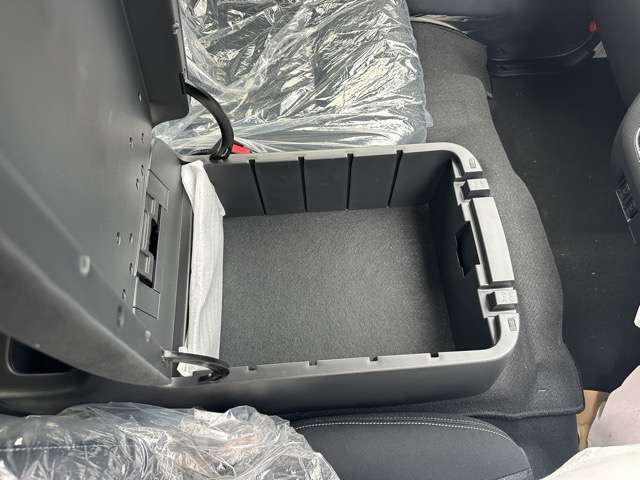 日産 キャラバンバン ２．４ プレミアムＧＸ アウトドア ブラック エディション ロングボディ ディーゼルＴ ４ＷＤ R7年 (東海) 99