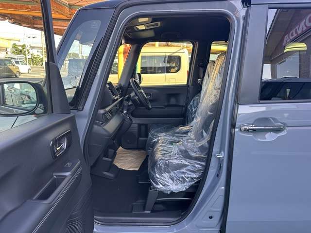 ホンダ Ｎ　ＢＯＸ カスタム ６６０ ターボ コーディネートスタイル ２トーン R7年 (東海) 99