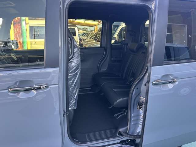 ホンダ Ｎ　ＢＯＸ カスタム ６６０ ターボ コーディネートスタイル ２トーン R7年 (東海) 99