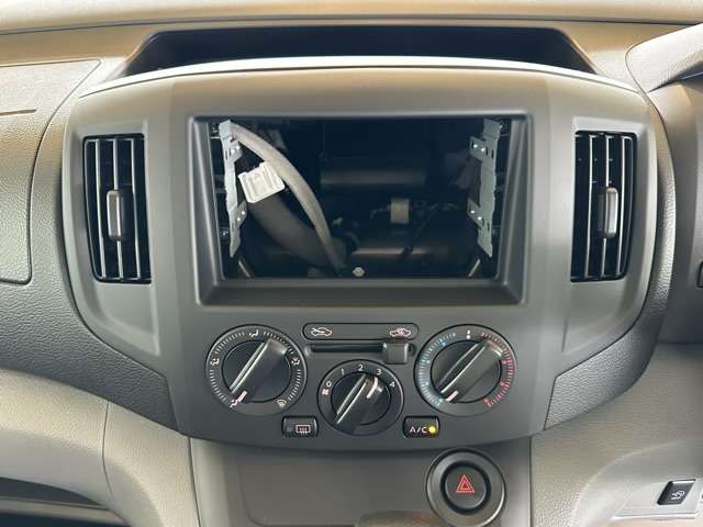 日産 ＮＶ２００バネットバン １．６ ＶＸ R7年 (東海) 99