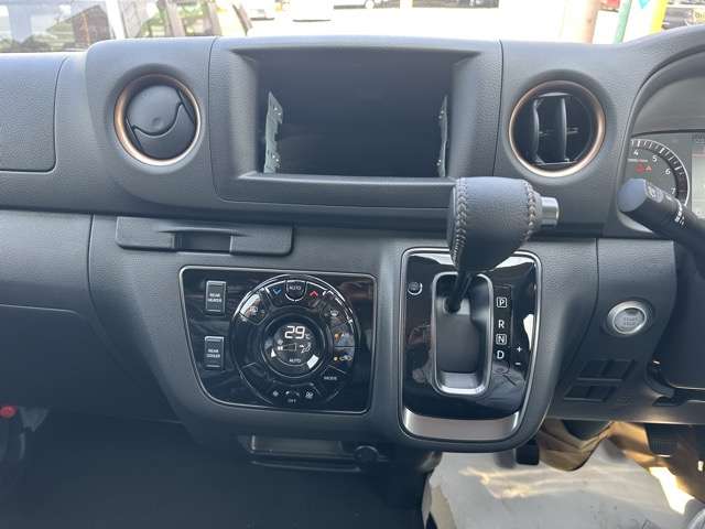 日産 キャラバンバン ２．０ ＡＵＴＥＣＨ ライン プラス ロングボディ R7年 (東海) 99