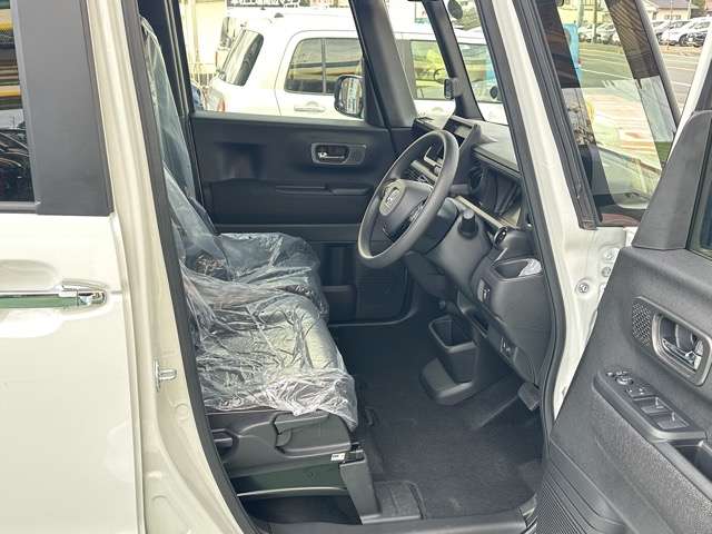 ホンダ Ｎ　ＢＯＸ カスタム ６６０ R7年 (東海) 99