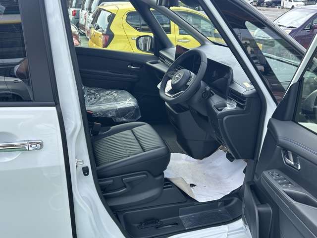 日産 セレナ １．４ Ｅ－ＰＯＷＥＲ ＡＵＴＥＣＨ R7年 (東海) 99