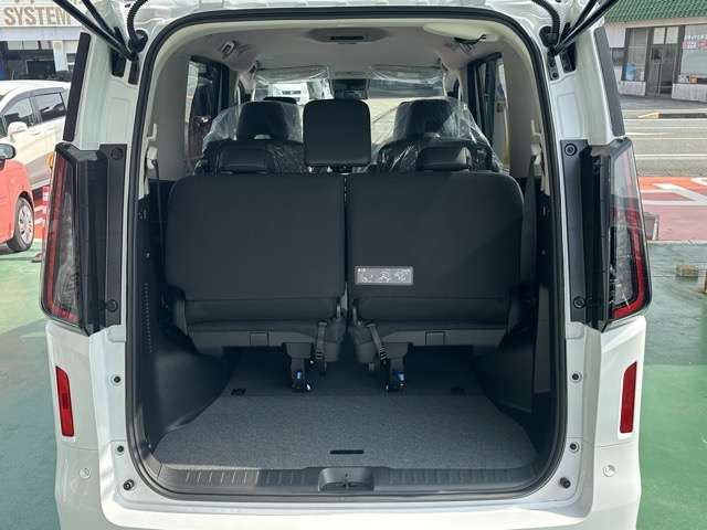 日産 セレナ １．４ Ｅ－ＰＯＷＥＲ ルキシオン R7年 (東海) 99