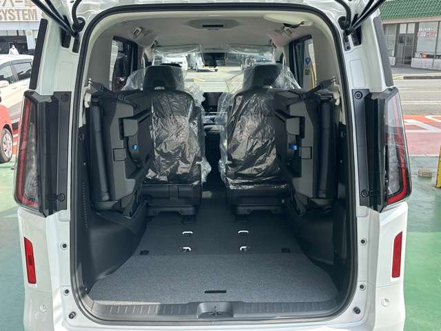 日産 セレナ １．４ Ｅ－ＰＯＷＥＲ ルキシオン R7年 (東海) 99