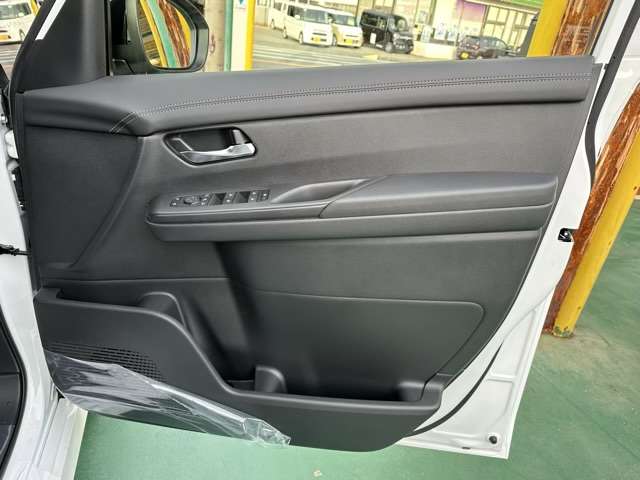 日産 セレナ ２．０ ハイウェイスターＶ R7年 (東海) 99