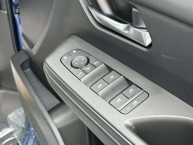 日産 セレナ １．４ Ｅ－ＰＯＷＥＲ ＡＵＴＥＣＨ R7年 (東海) 99