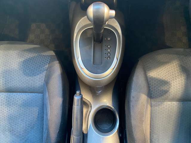 日産 ジューク １．５ １５ＲＸ ８０周年スペシャルカラーリミテッド H26年 () 99