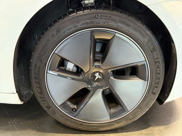 テスラ モデル３ スタンダードレンジプラス R3年 (関東) 99