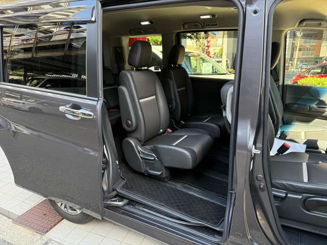 ホンダ ステップワゴン　ハイブリッド ２．０ スパーダ ハイブリッド Ｇ ＥＸ ホンダセンシング R1年 (近畿) 99