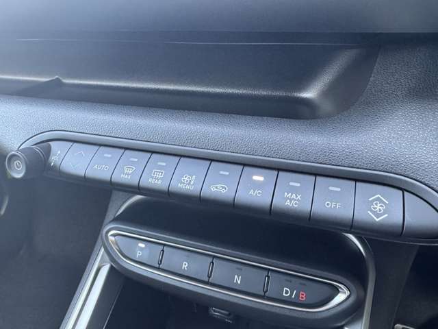 ジープ アベンジャー アルティテュード R7年 (東北) 99